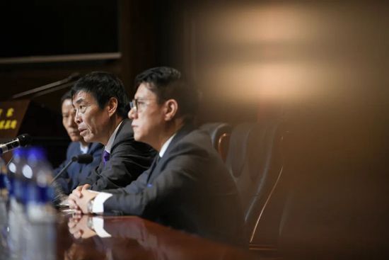 亚洲欧美在线观看